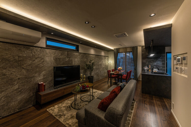 名古屋市緑区篠の風の分譲住宅｜間接照明のLDK