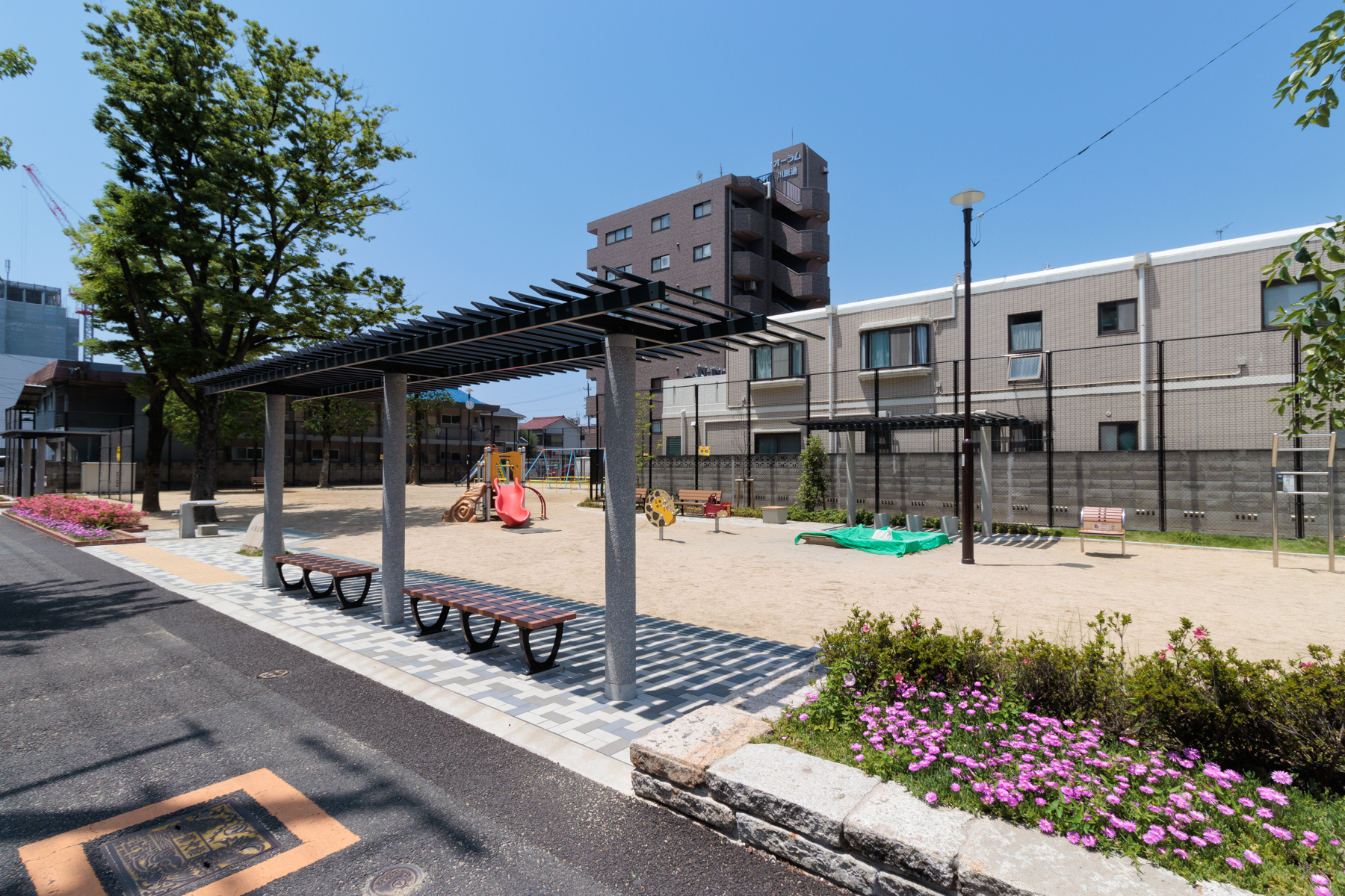 川原公園 徒歩約6分