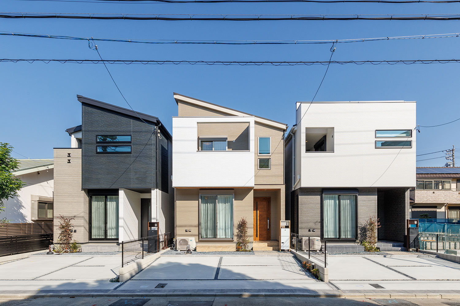 T-1、T-2、T-3／全邸南向きの陽光溢れる暖かな住まい。断熱性に優れ快適な住環境が続く第一種換気設置。