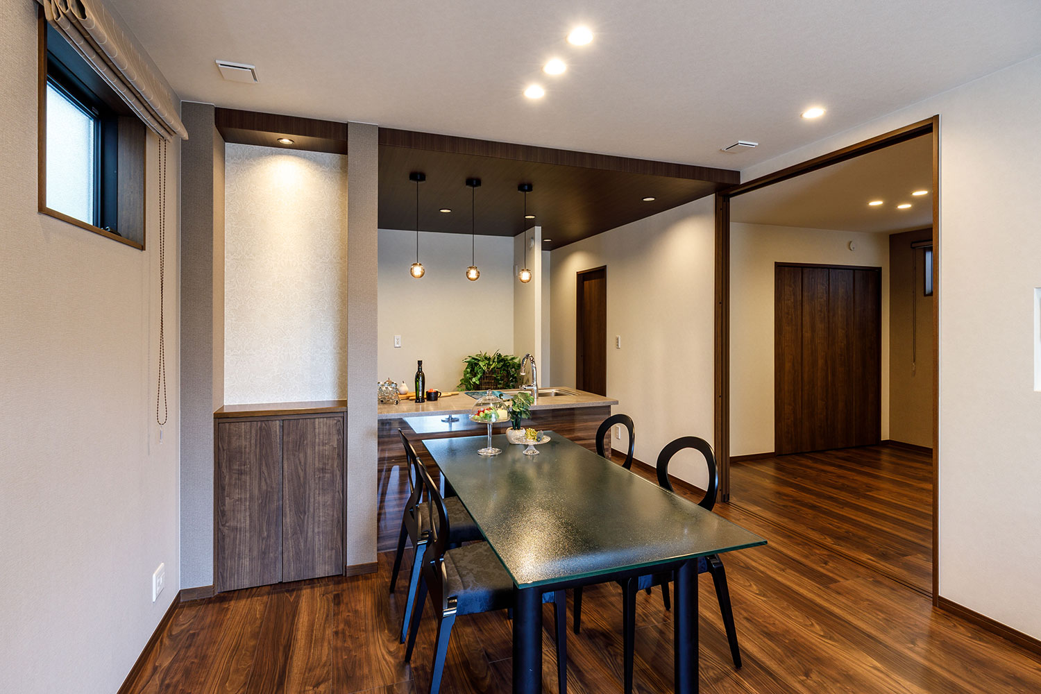 T-5／家具やアクセントカラーとも合わせやすいので、お好きなインテリアが楽しめます。