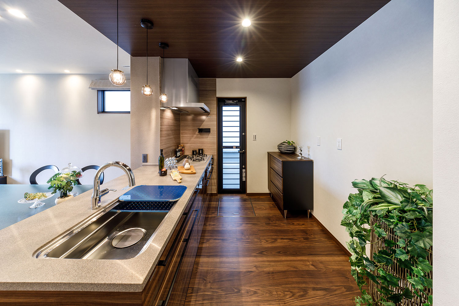 T-5／快適な暮らしとスムーズな家事動線が実現する、まさに暮らしの中心となる空間です。