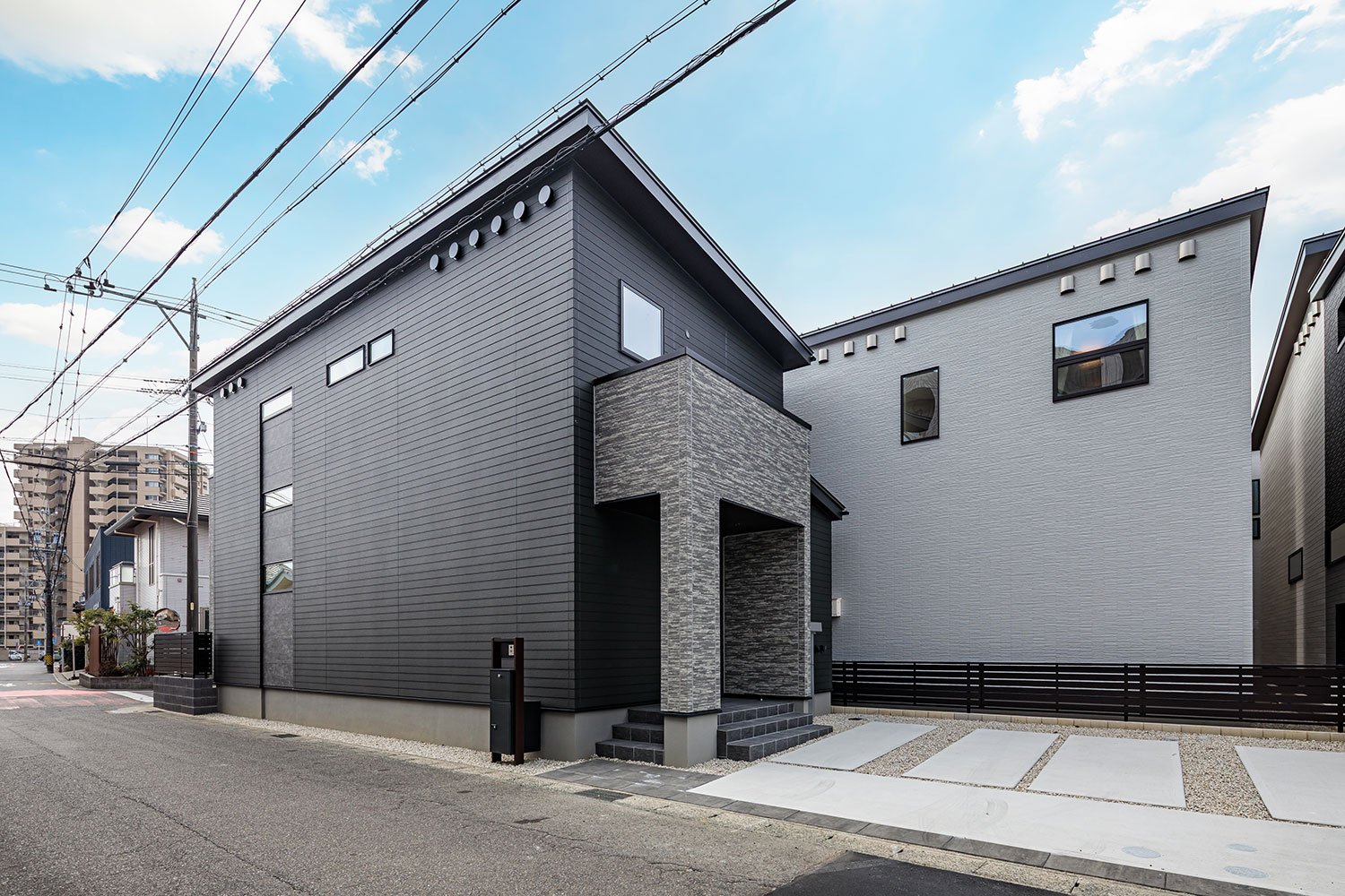 T-2／2025年開業予定のららぽーと安城まで自動車約4分！桜町小学校徒歩6分で子育て世代にも安心。生活至便エリア。
