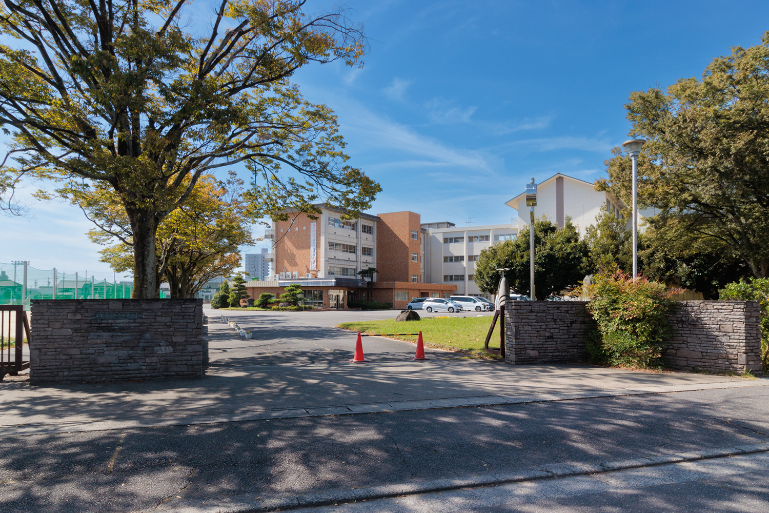 安城南中学校の外観