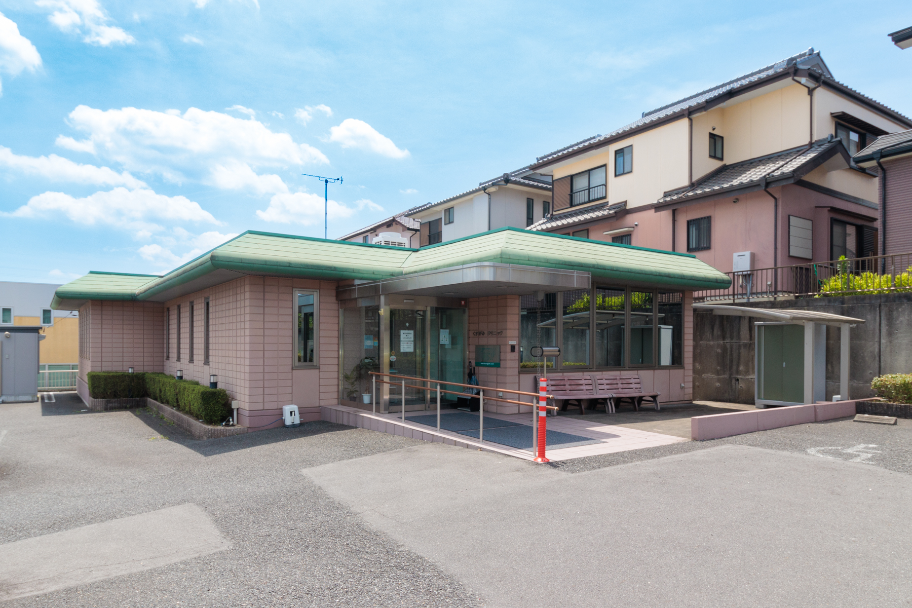 内科・胃腸科くすがみクリニック　徒歩約6分