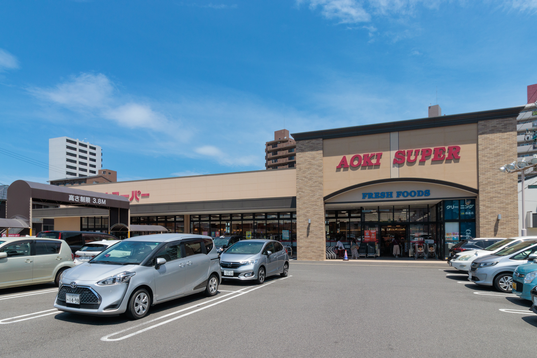 アオキスーパー植田店　徒歩約13分