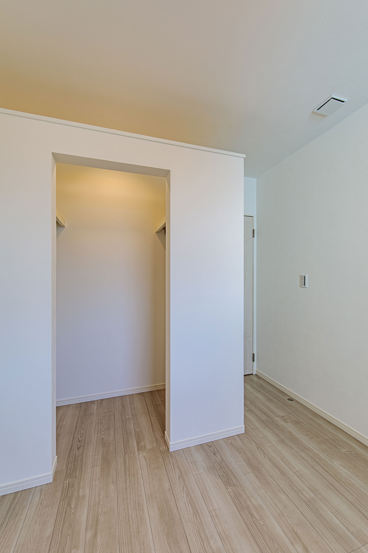 T-2／2階にはWIC付きの洋室が2部屋あり、子供部屋として自分時間を楽しむ場にも。