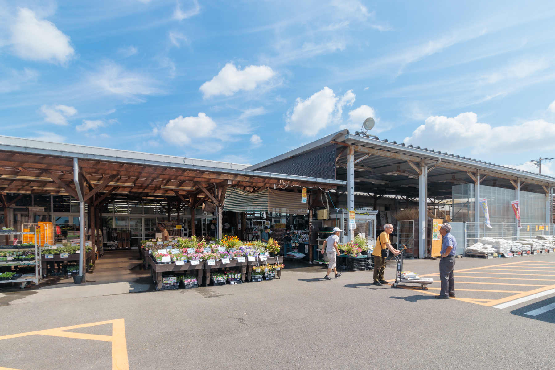 ホームセンターバロー　徒歩約2分