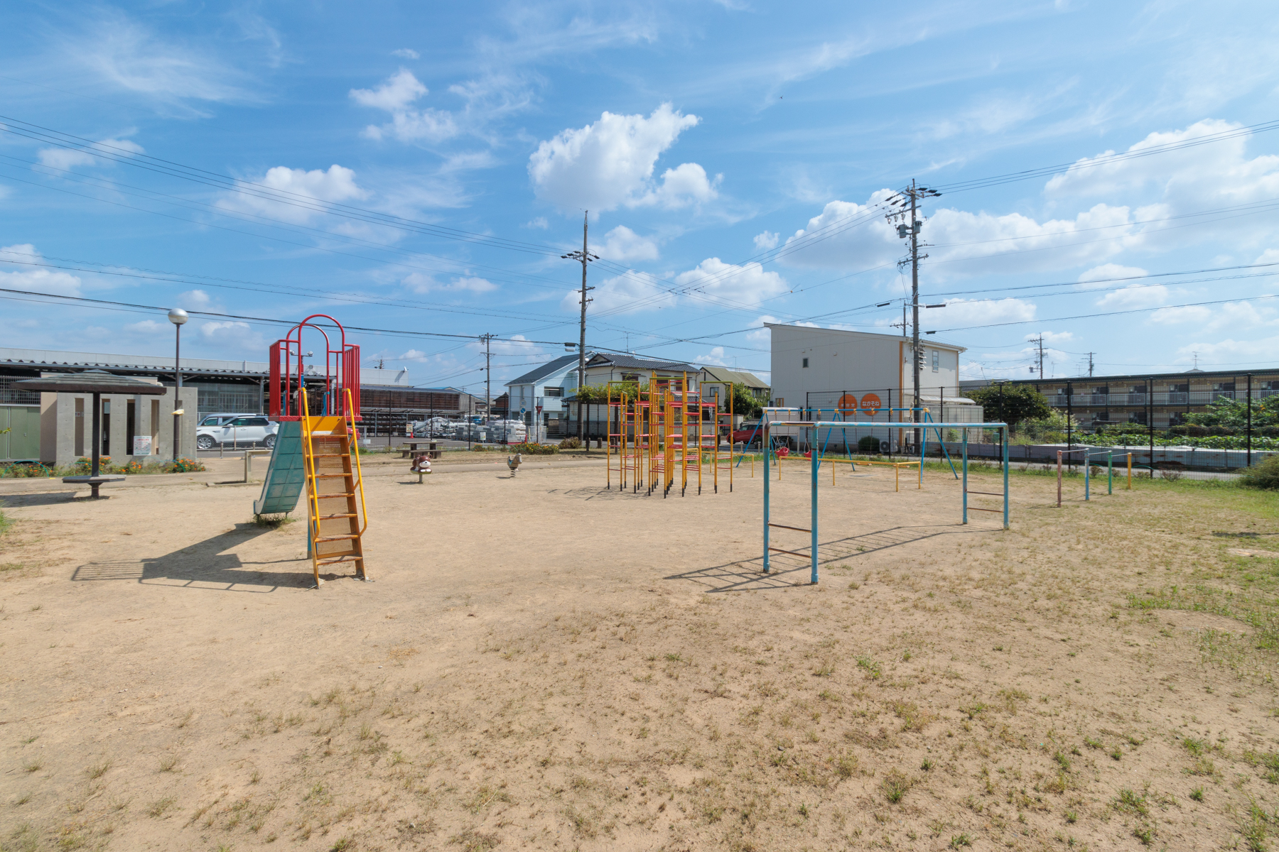 高屋西町公園　徒歩約2分