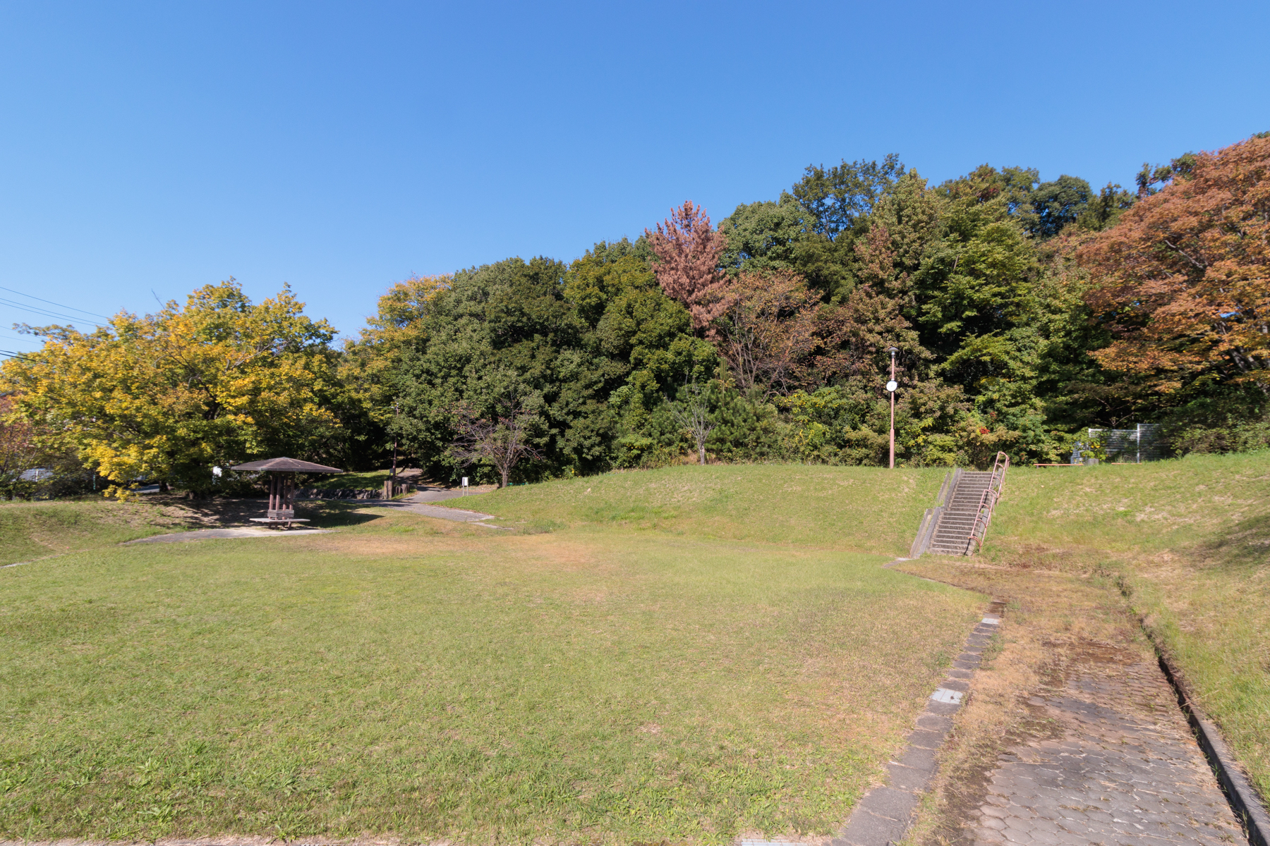 猪高緑地　徒歩約10分