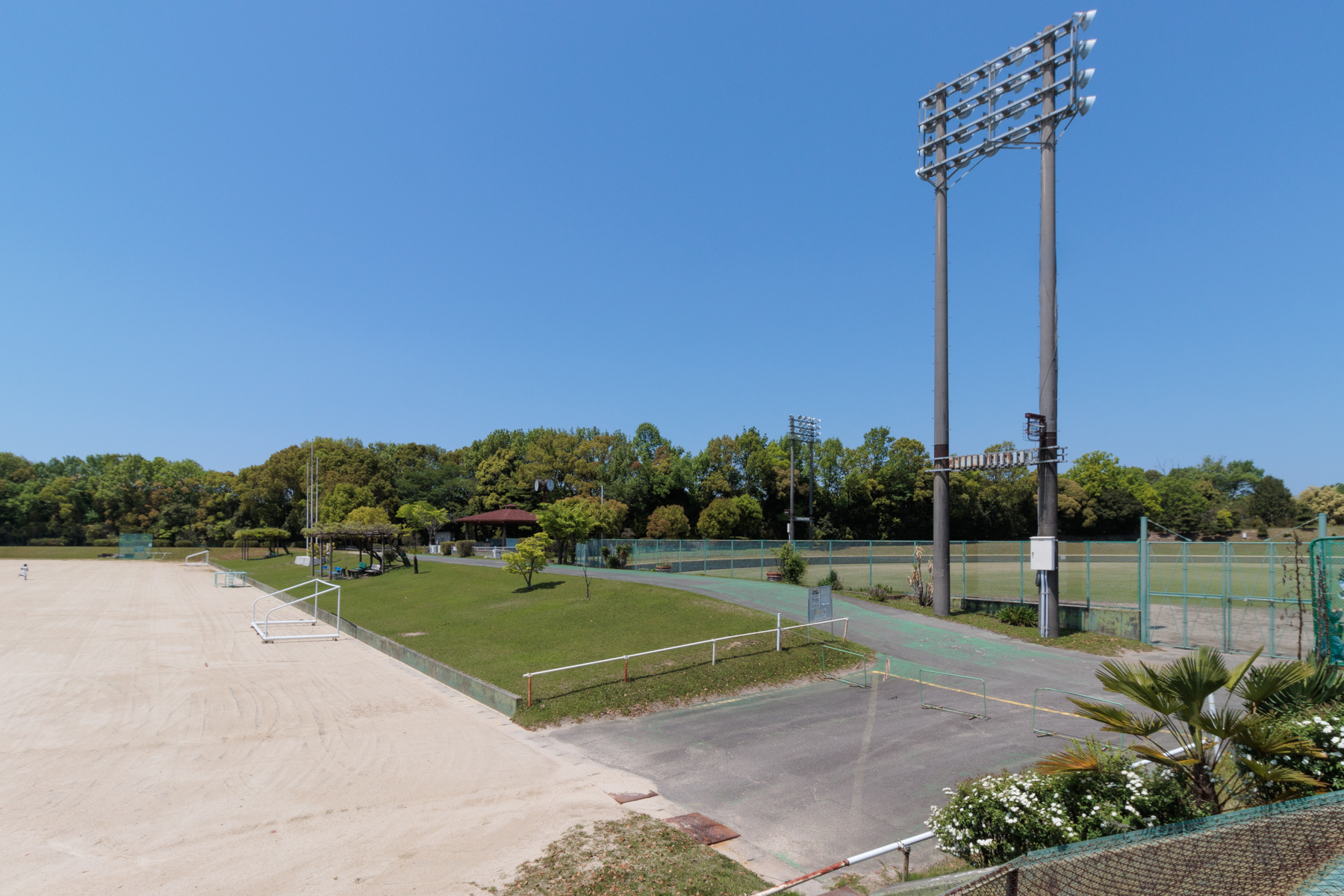 愛知池運動公園　自動車約6分