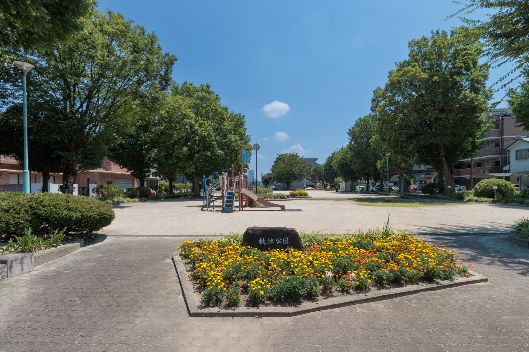 鈍池公園　徒歩3分