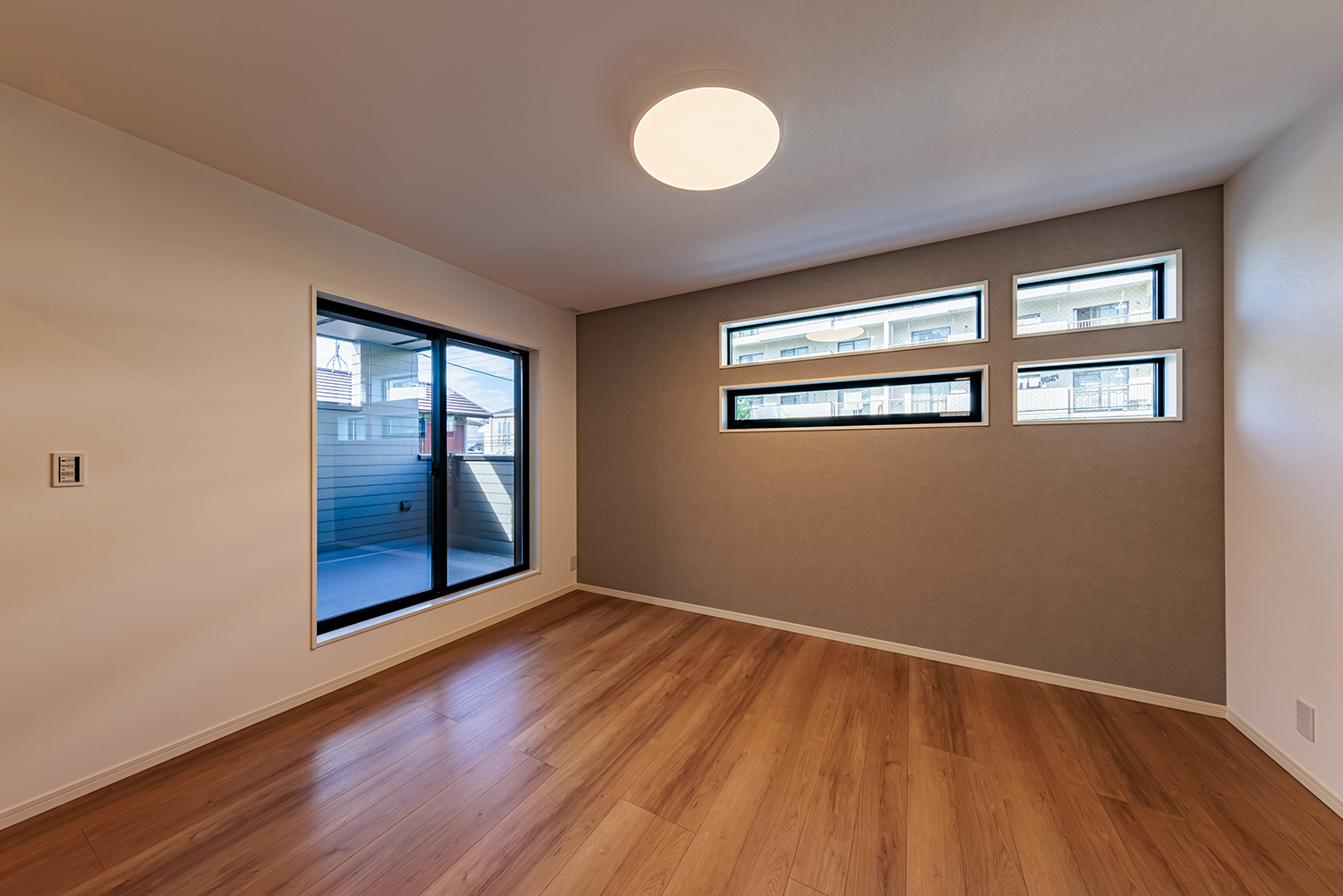 T-1／主寝室には1.9帖のゆとりあるWICを設置。衣類やファッション小物を十分にしまえる、頼れる広さです。