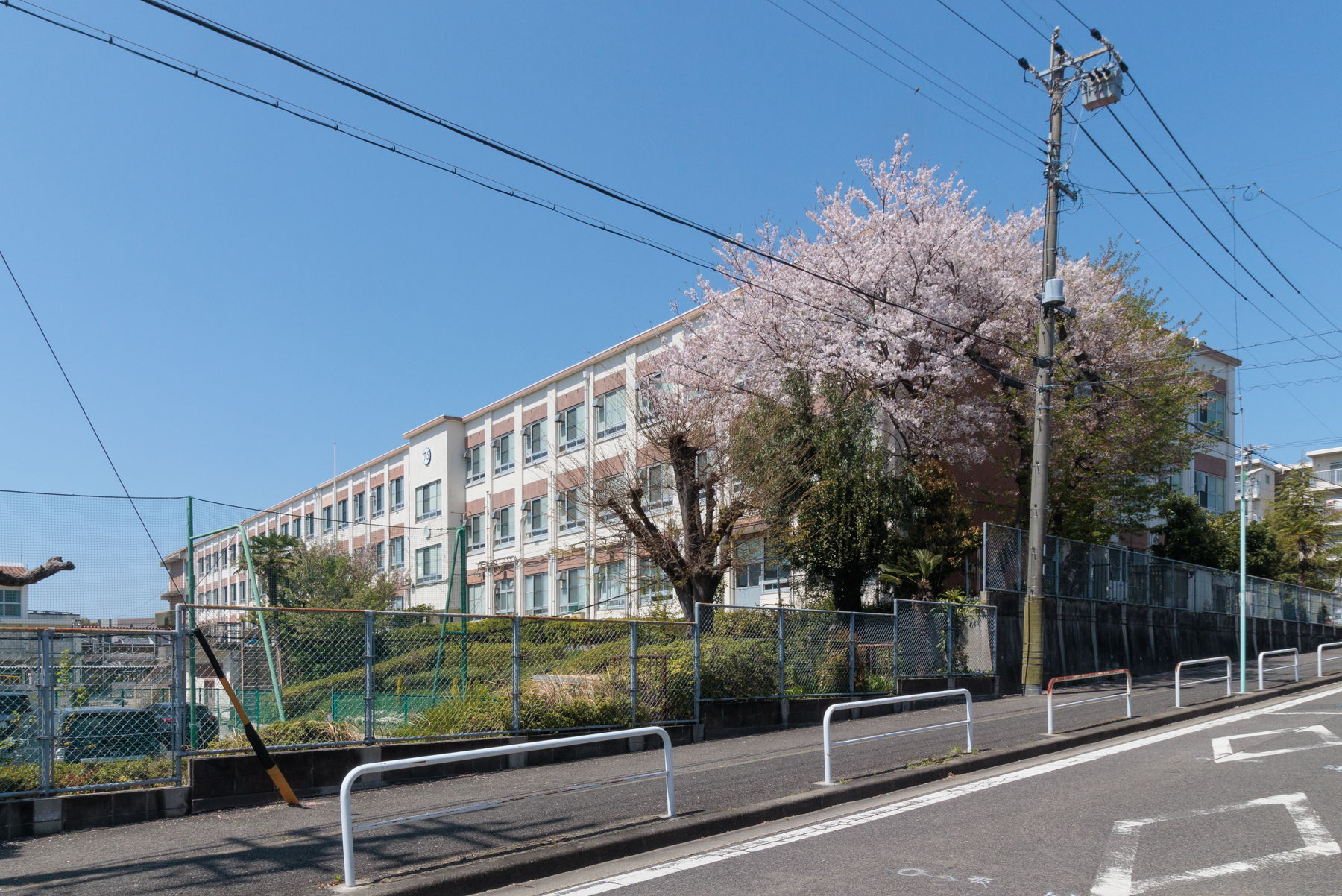 たかしま小学校(令和8年度新校舎完成 徒歩約3分) 徒歩約13分