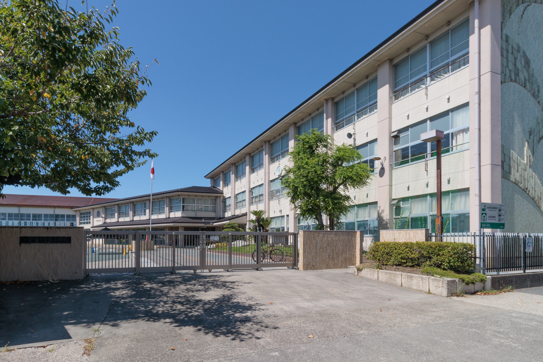 光音寺小学校