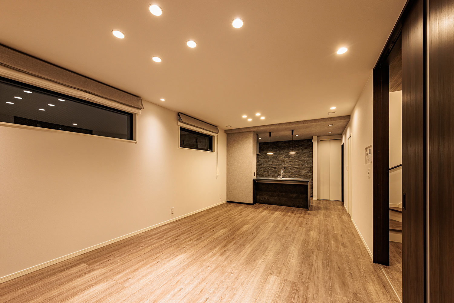 T-4/夜間リビングダイニング