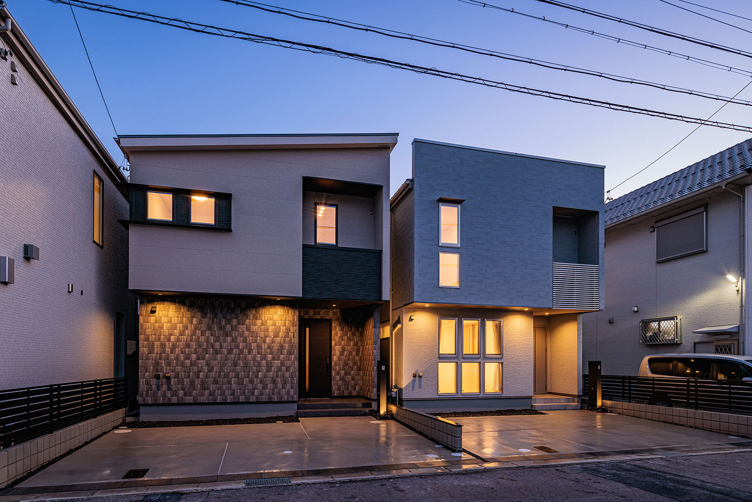 T-2、T-1／夜間外観