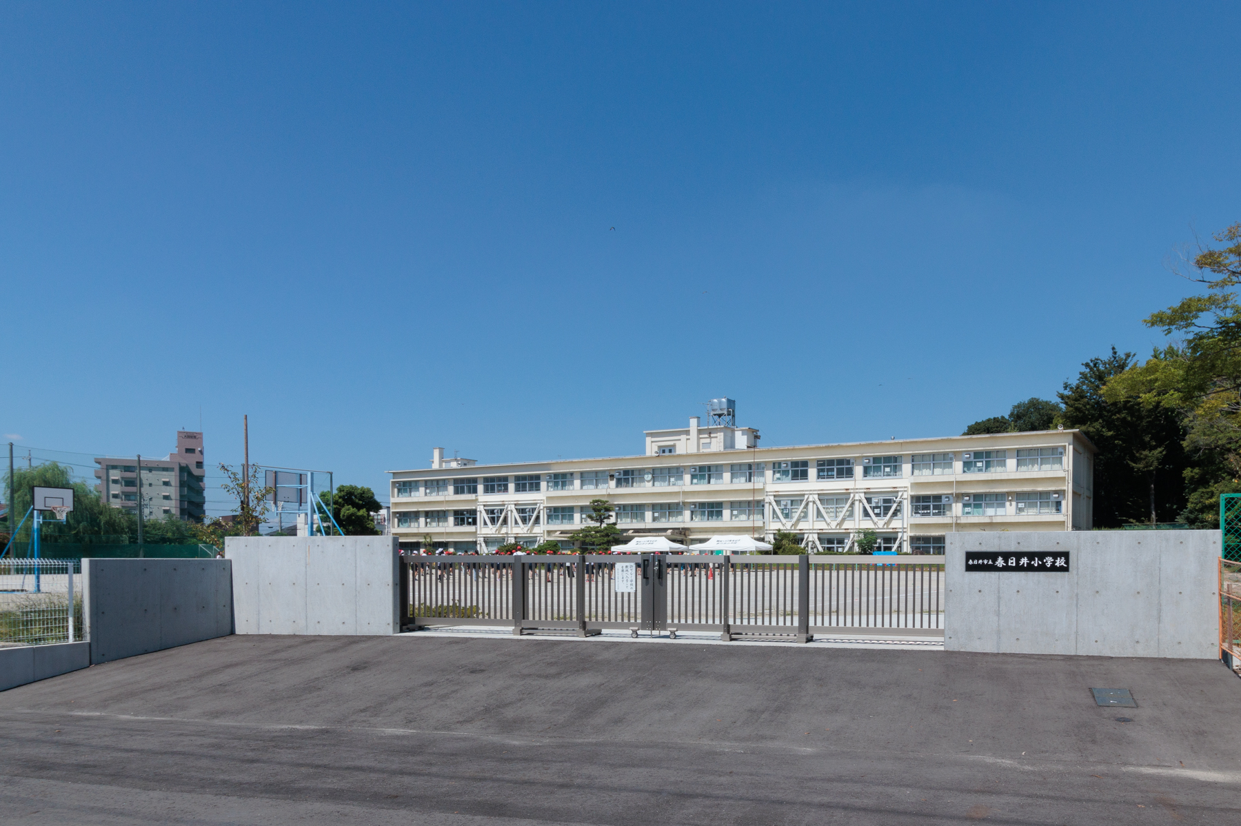 春日井小学校 徒歩約15分