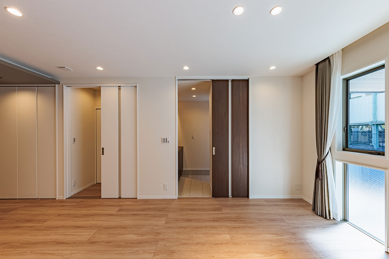 T-1／リビングダイニング