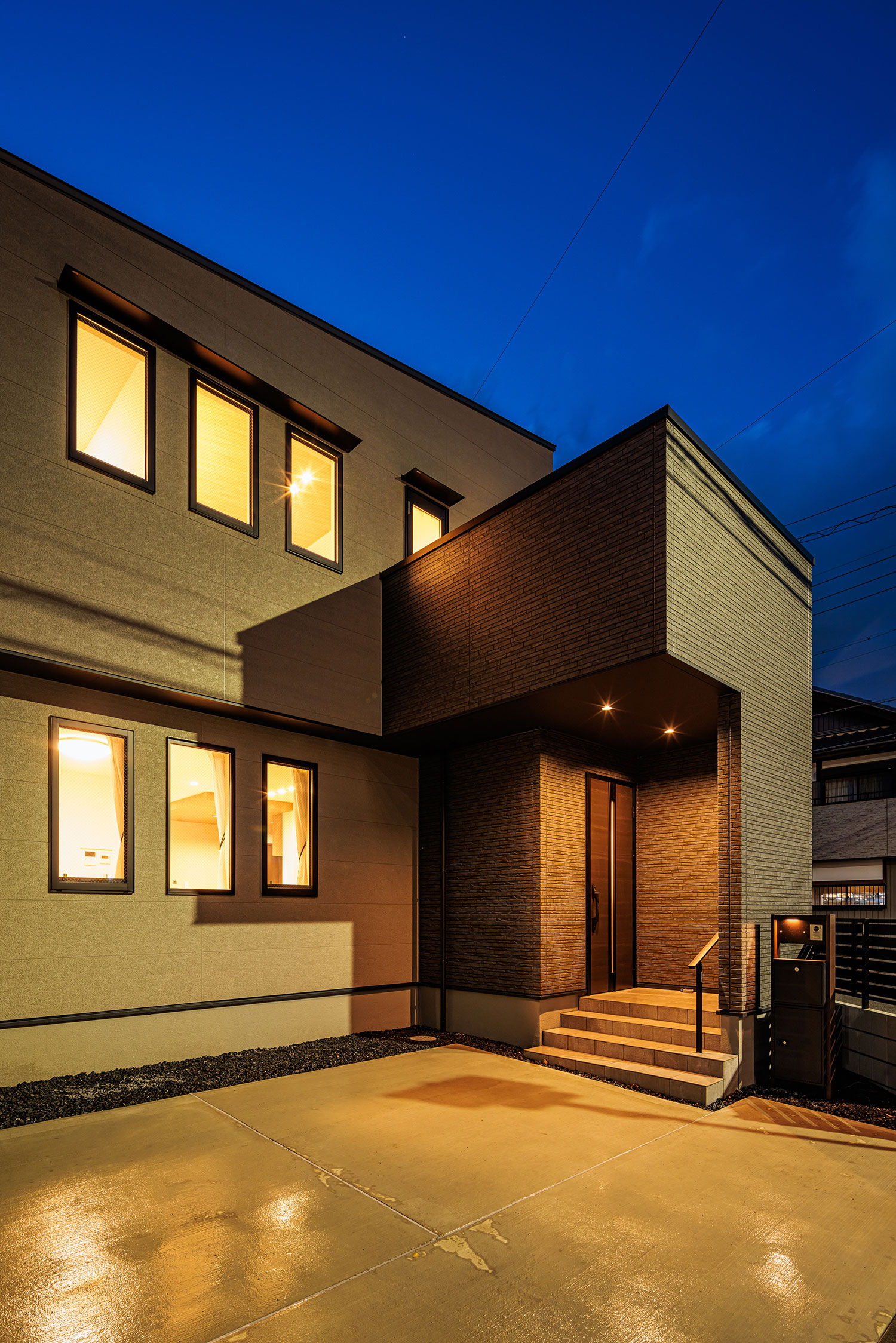 T-3／夜間 外観