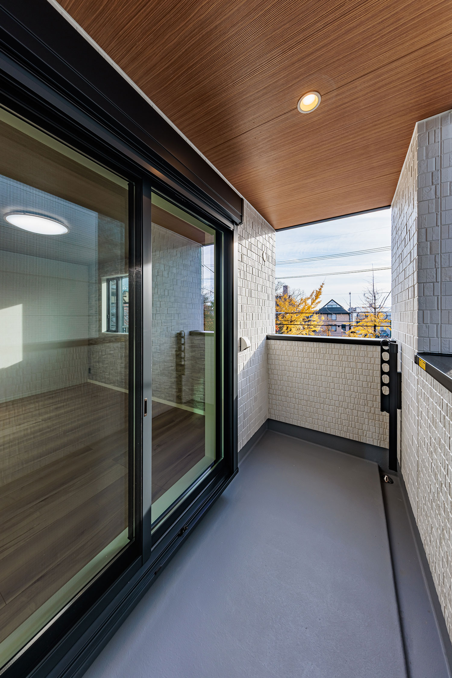 T-3／バルコニー