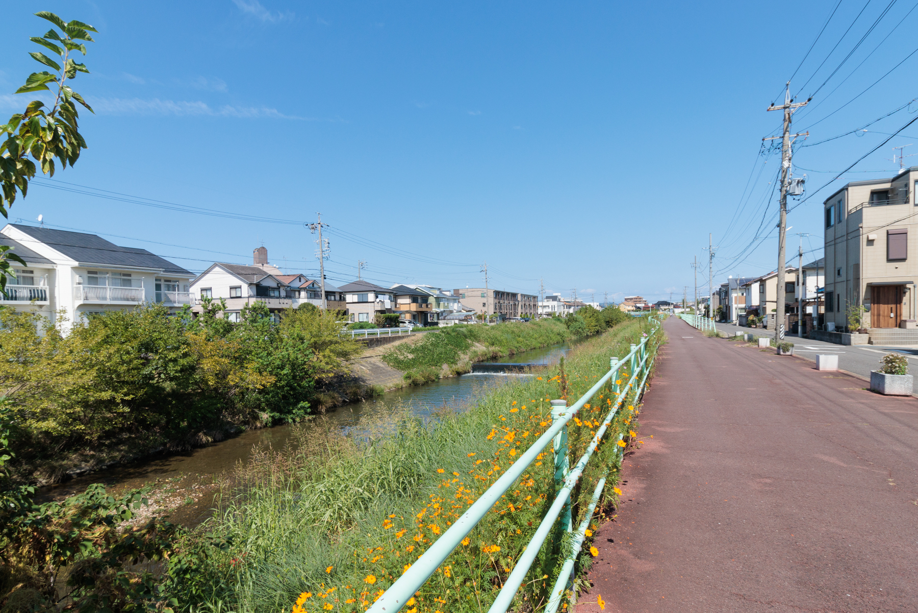 ふれあい緑道 徒歩約3分