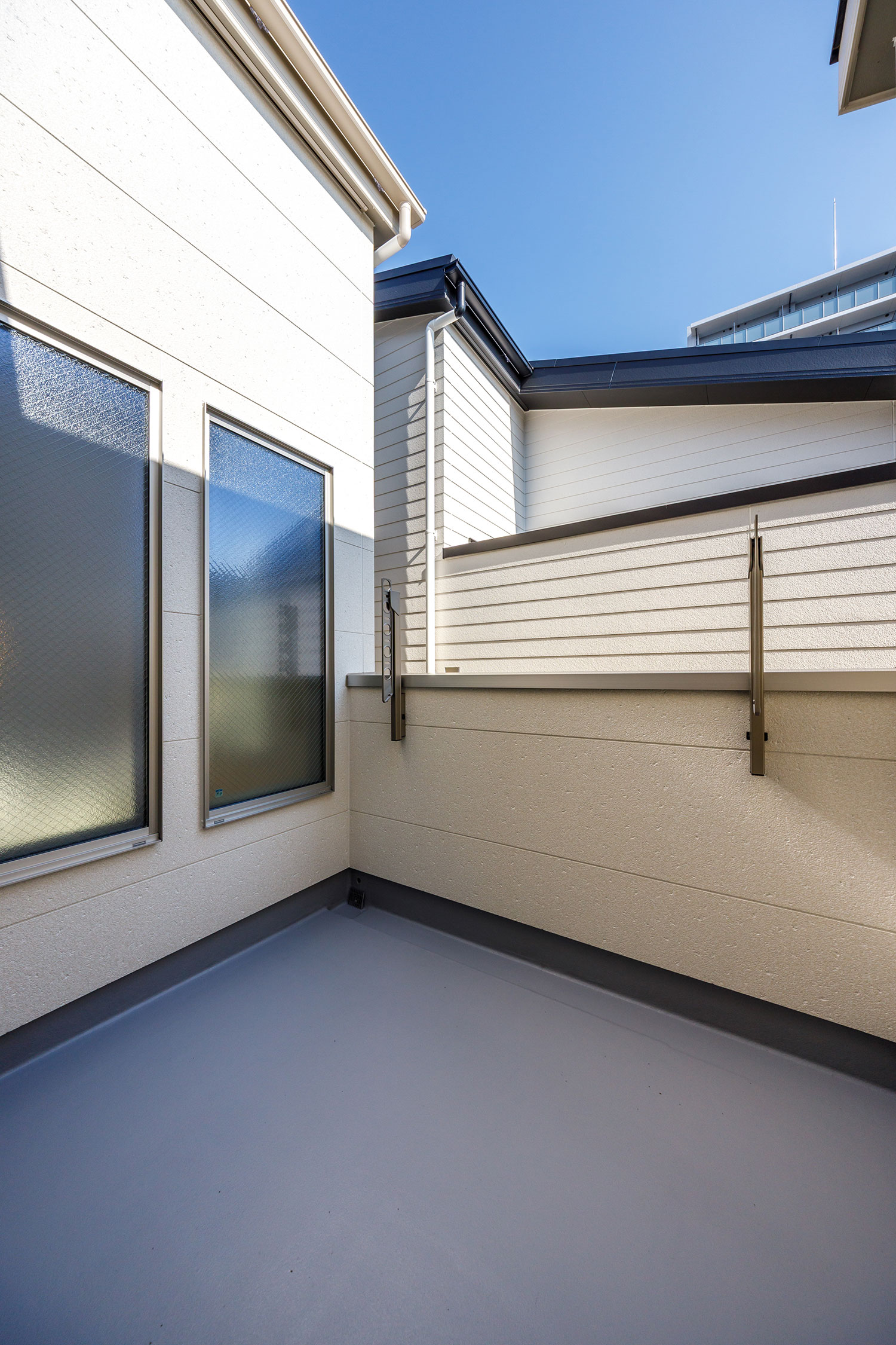 T-1／バルコニー