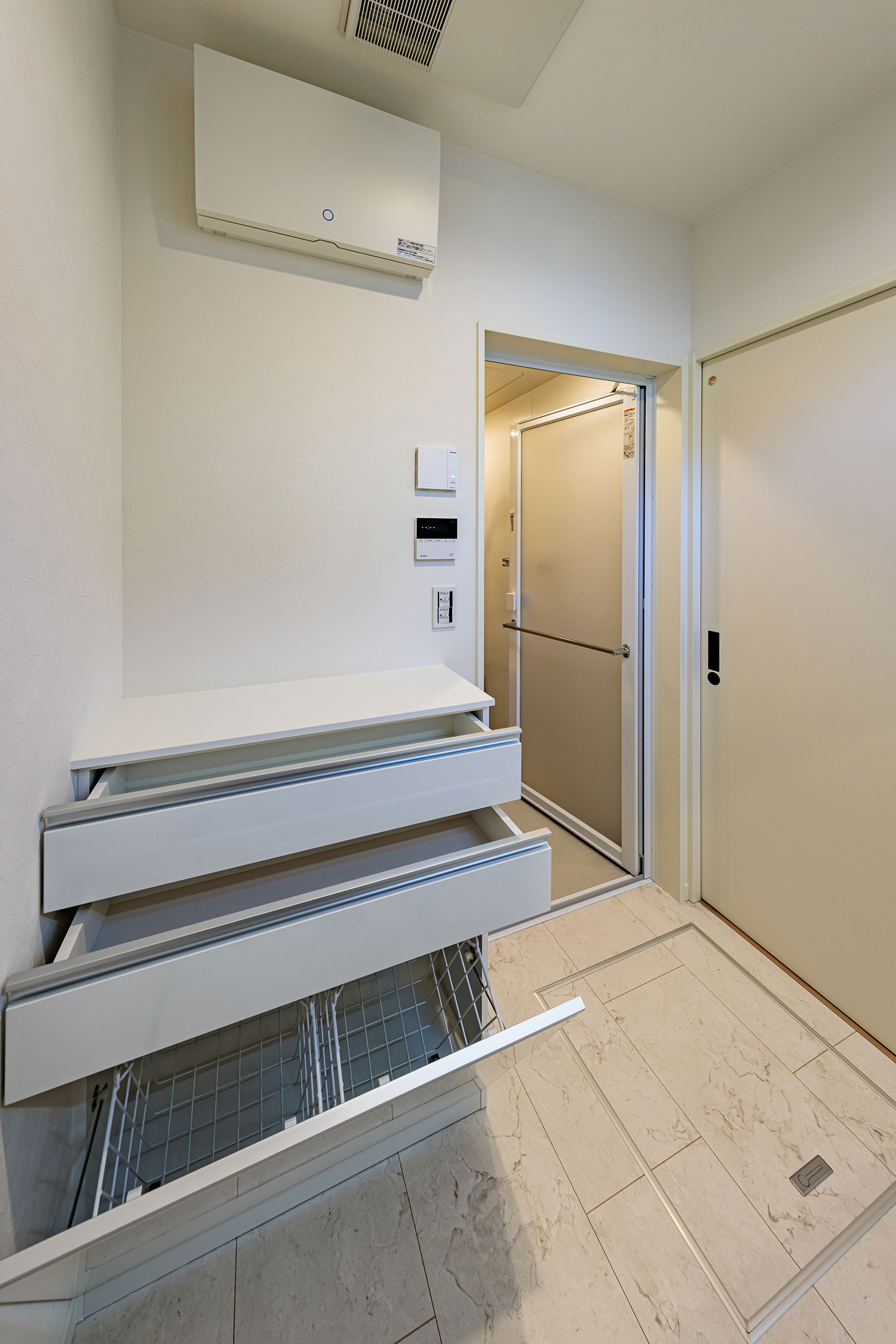 T-3／ランドリーキャビネット