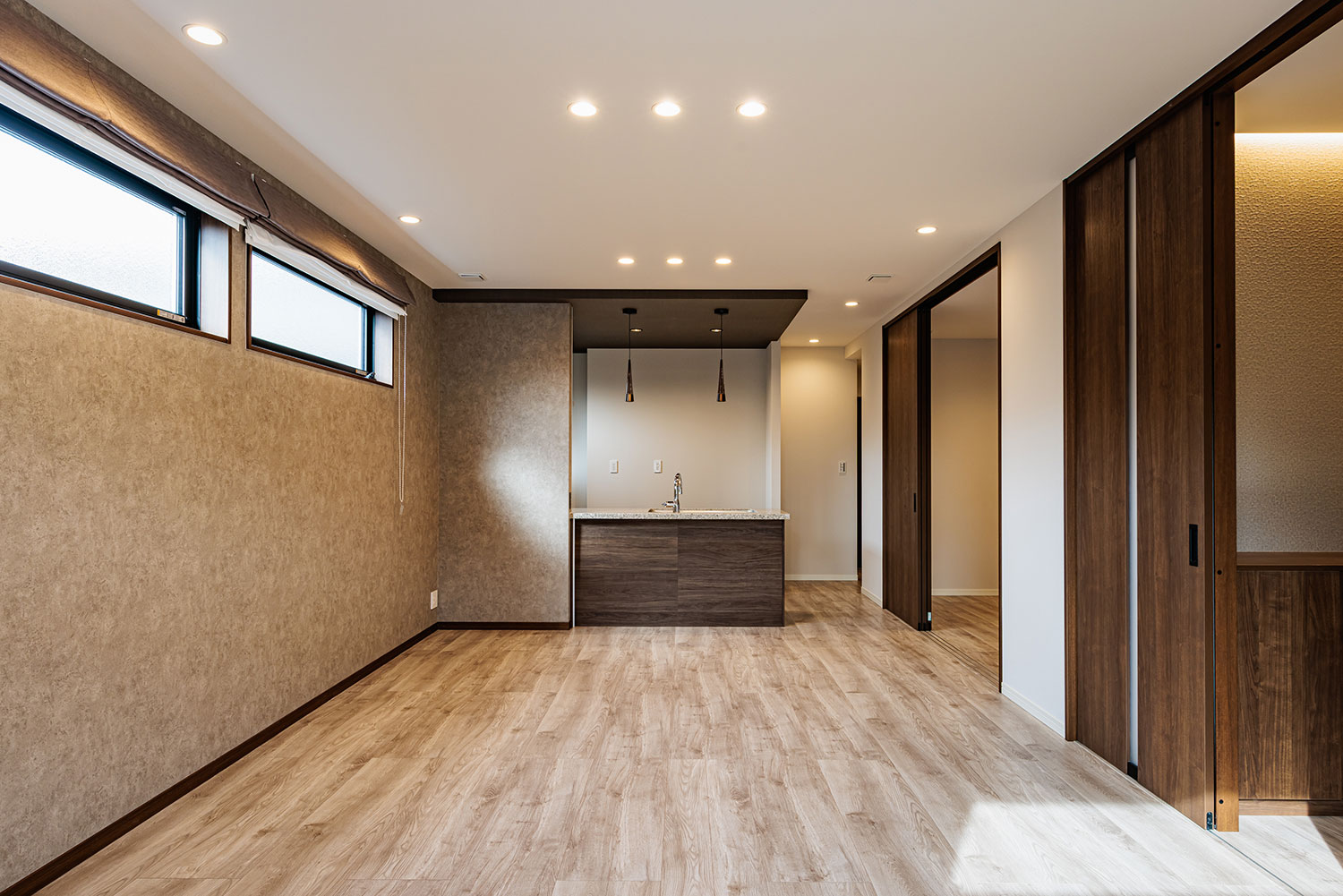 T-1/リビングダイニング