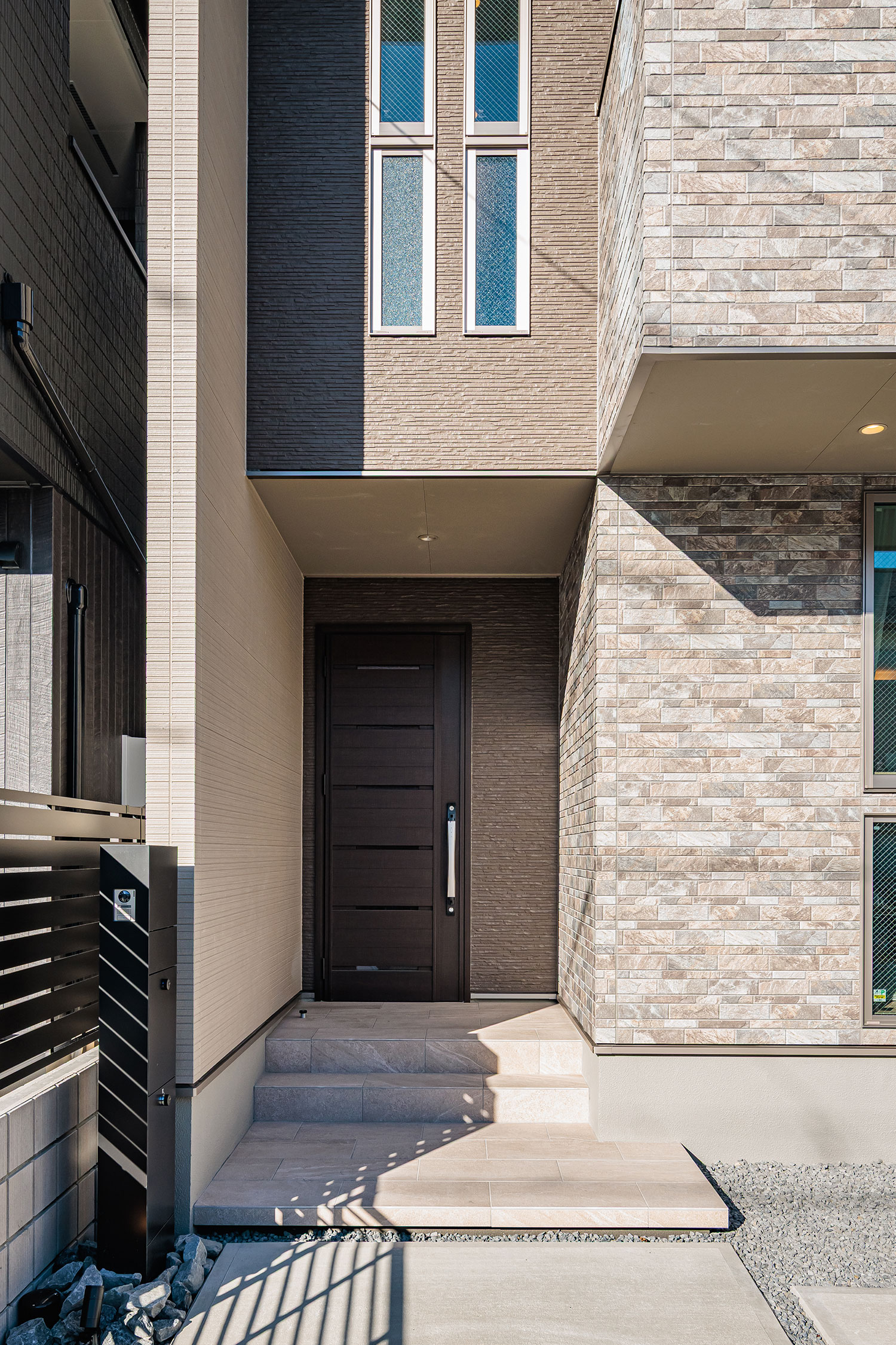 T-2／玄関まわり