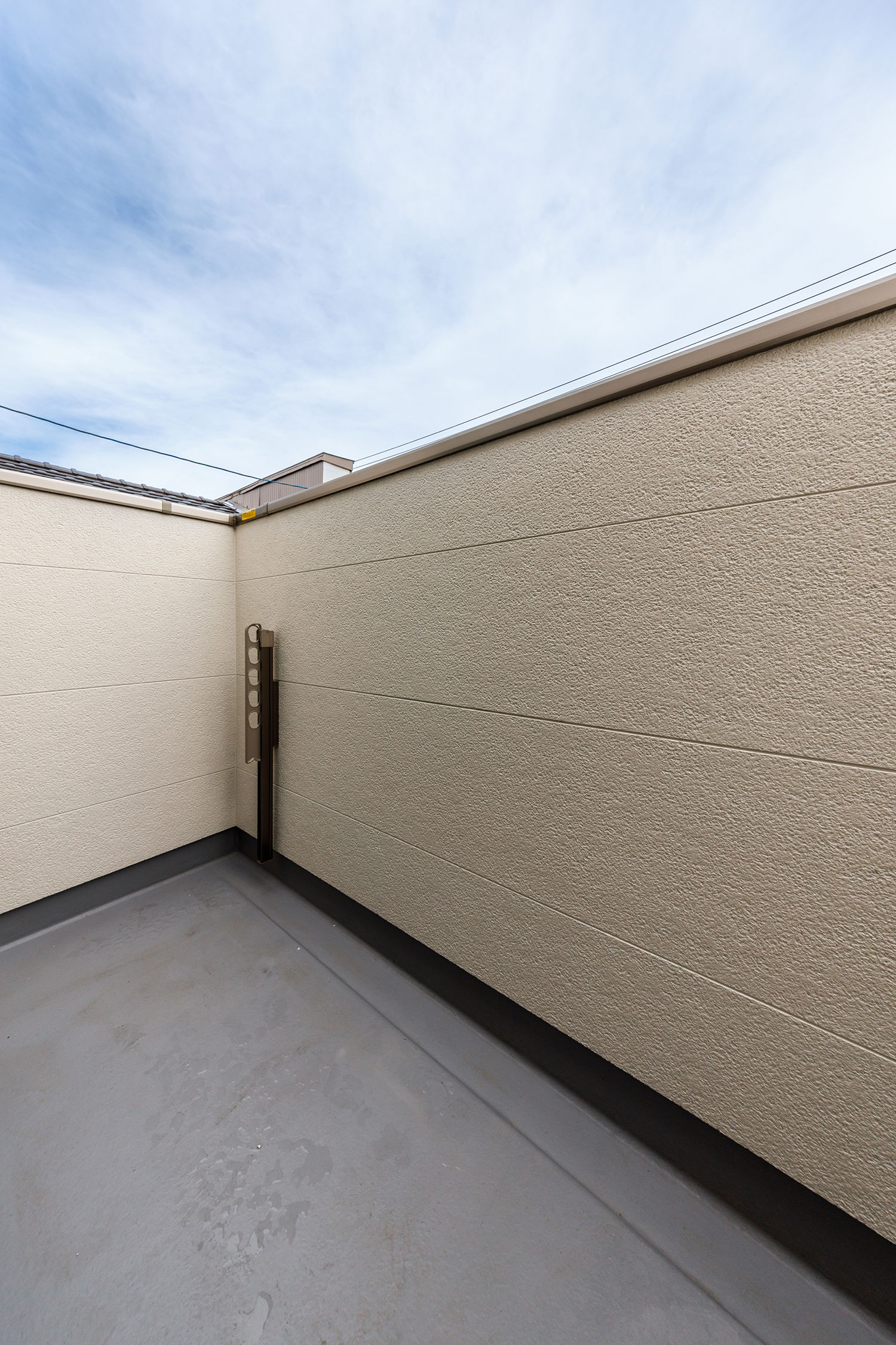 T-1／バルコニー