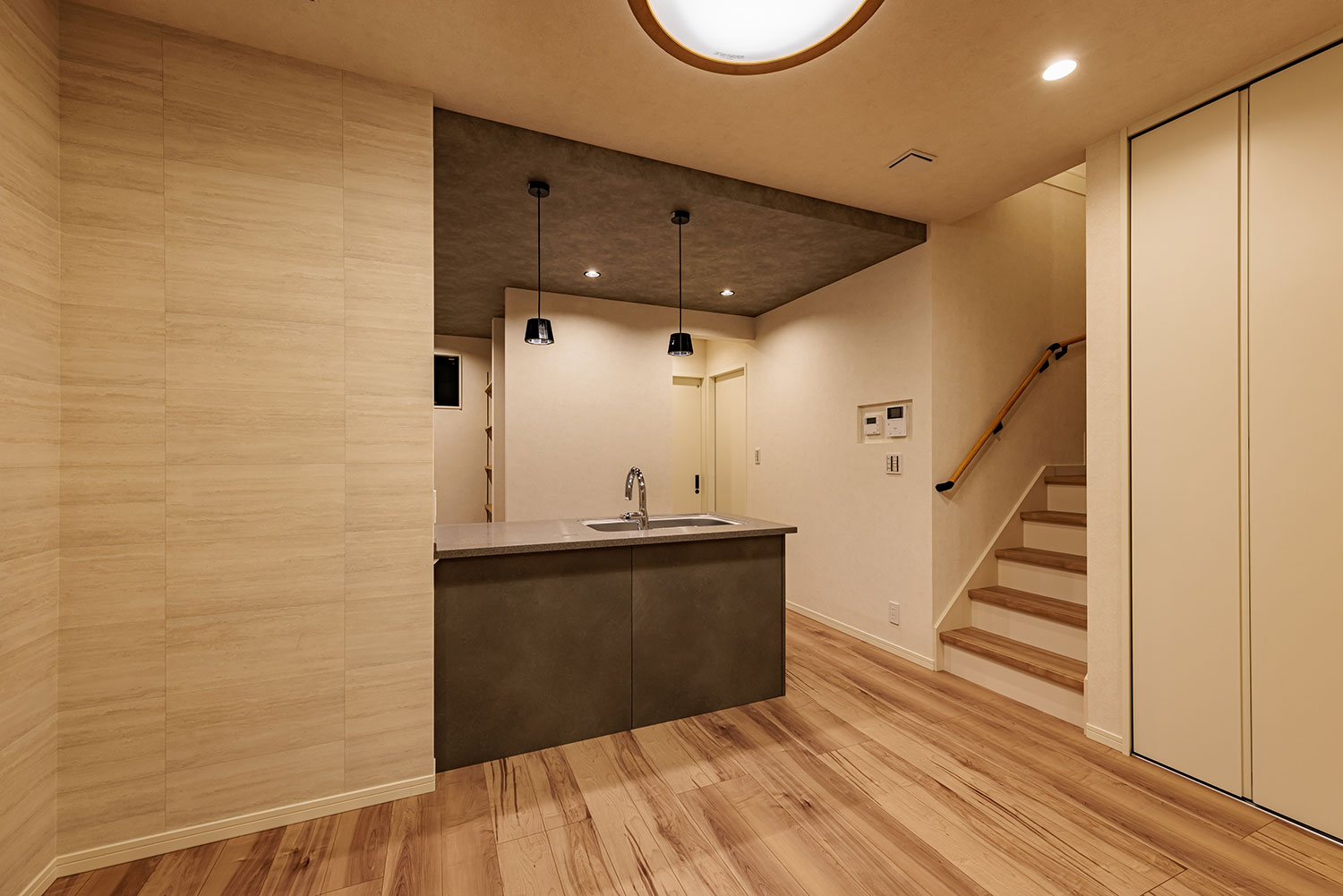 T-3／夜間ダイニング