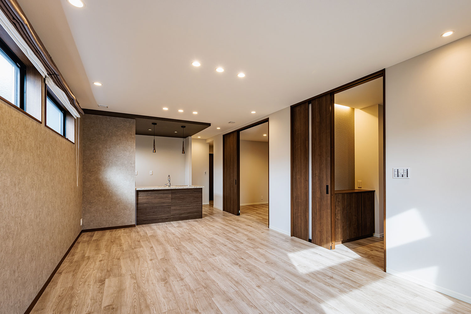 T-1/リビングダイニング