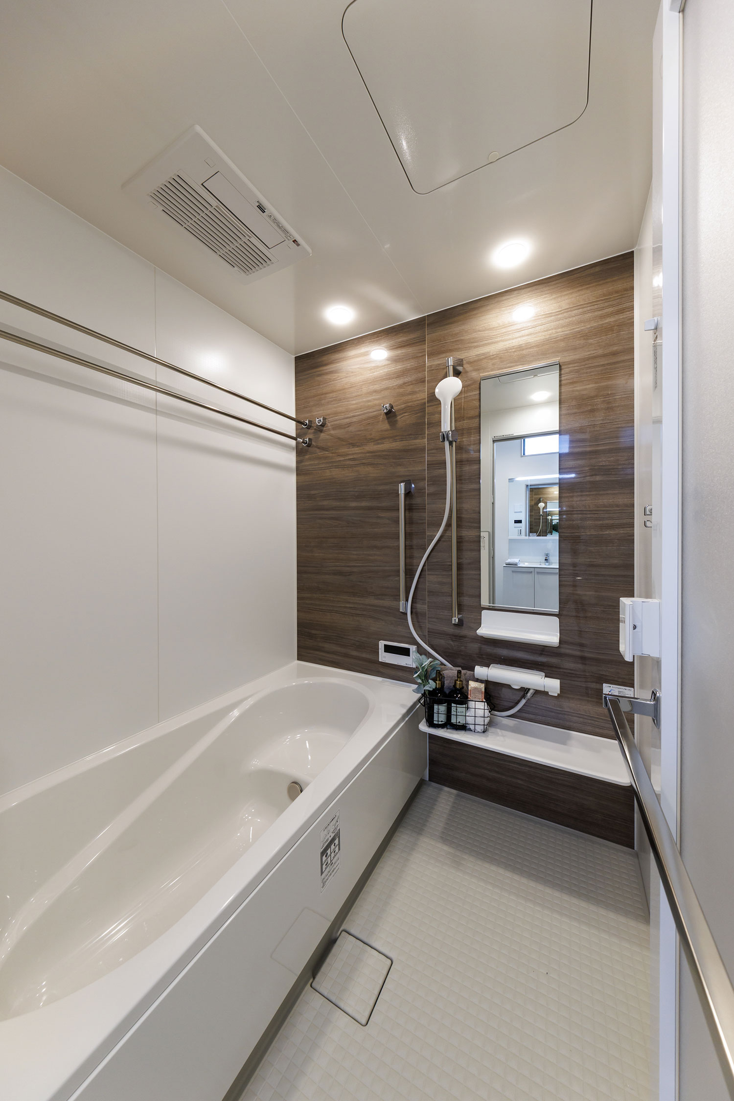 T-1／必要な物だけを揃えたシンプルさが快適さのポイント。毎日の“整う時間”を優しく包みます。