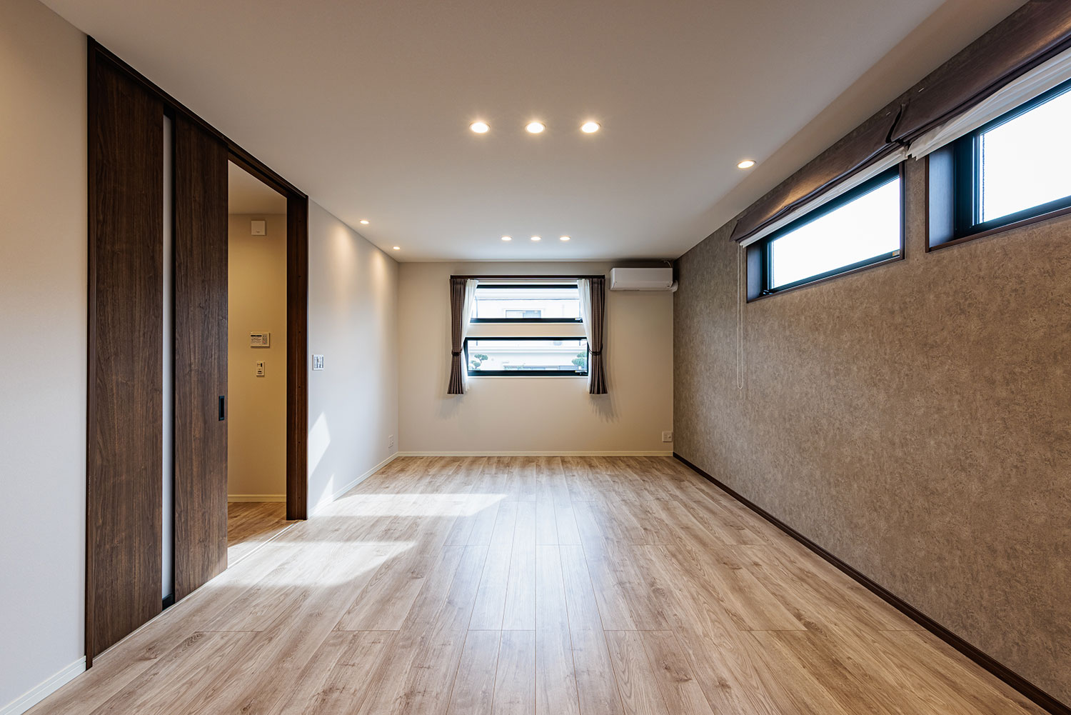 T-1/リビングダイニング