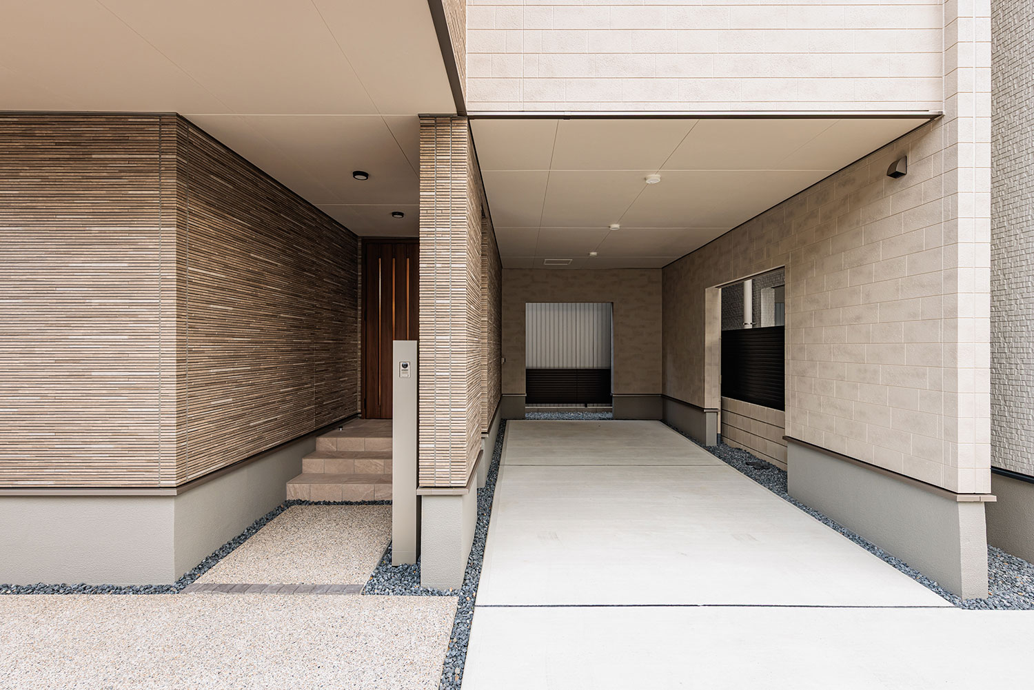 T-1/ビルトインガレージ