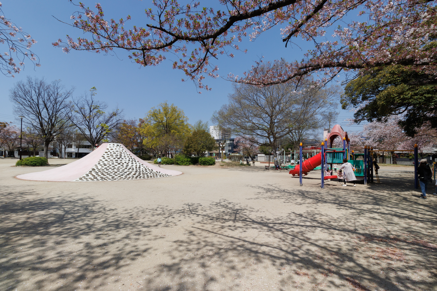 鴨付公園 徒歩約3分