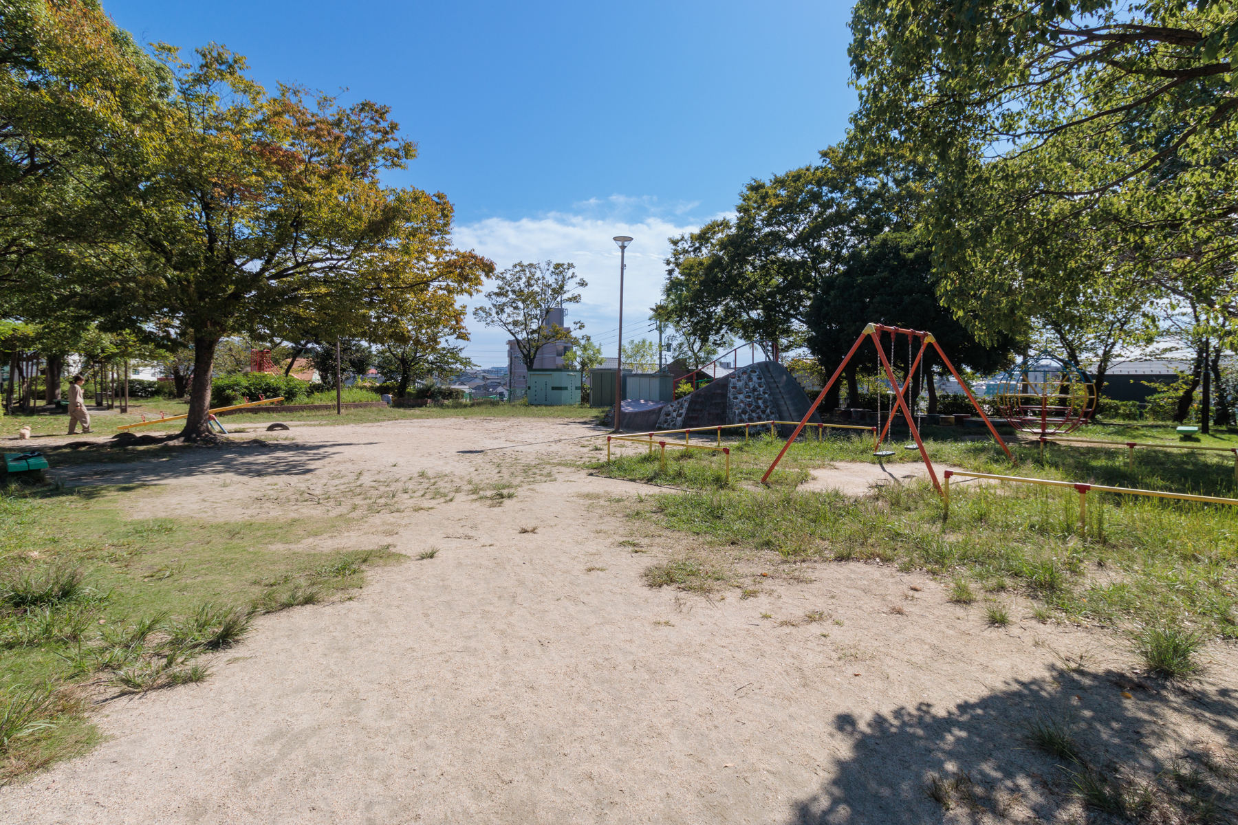 作の山公園 徒歩約6分