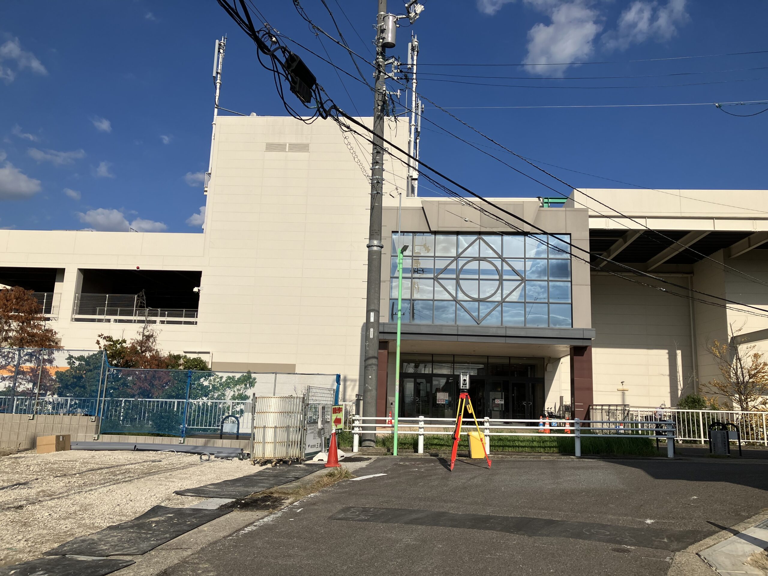 2025/10/17　現地写真　前面道路