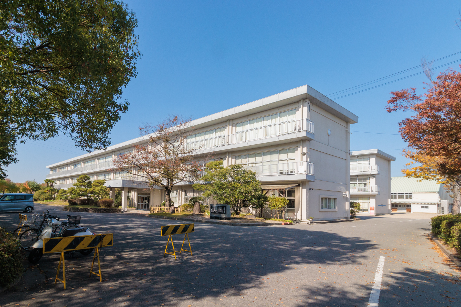 東山中学校(自転車通学可) 自転車約9分