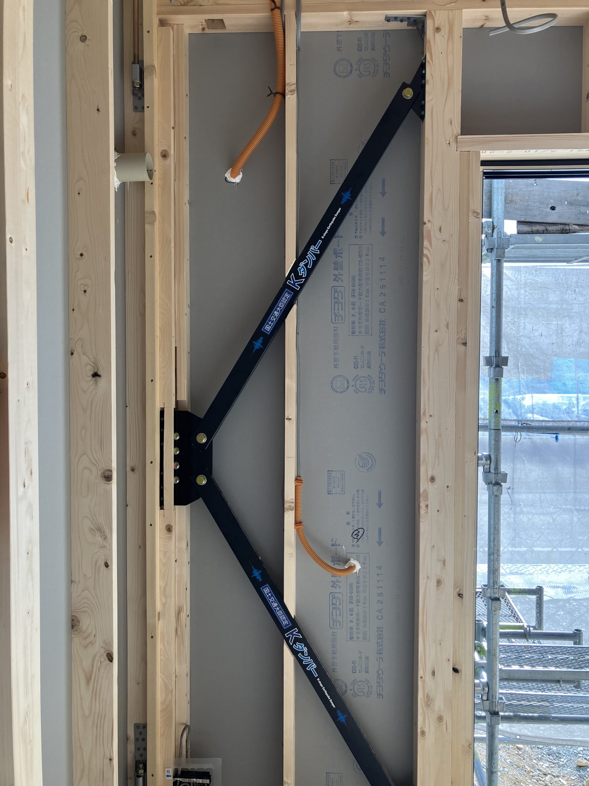 現地(2025年12月)撮影制震ダンパー