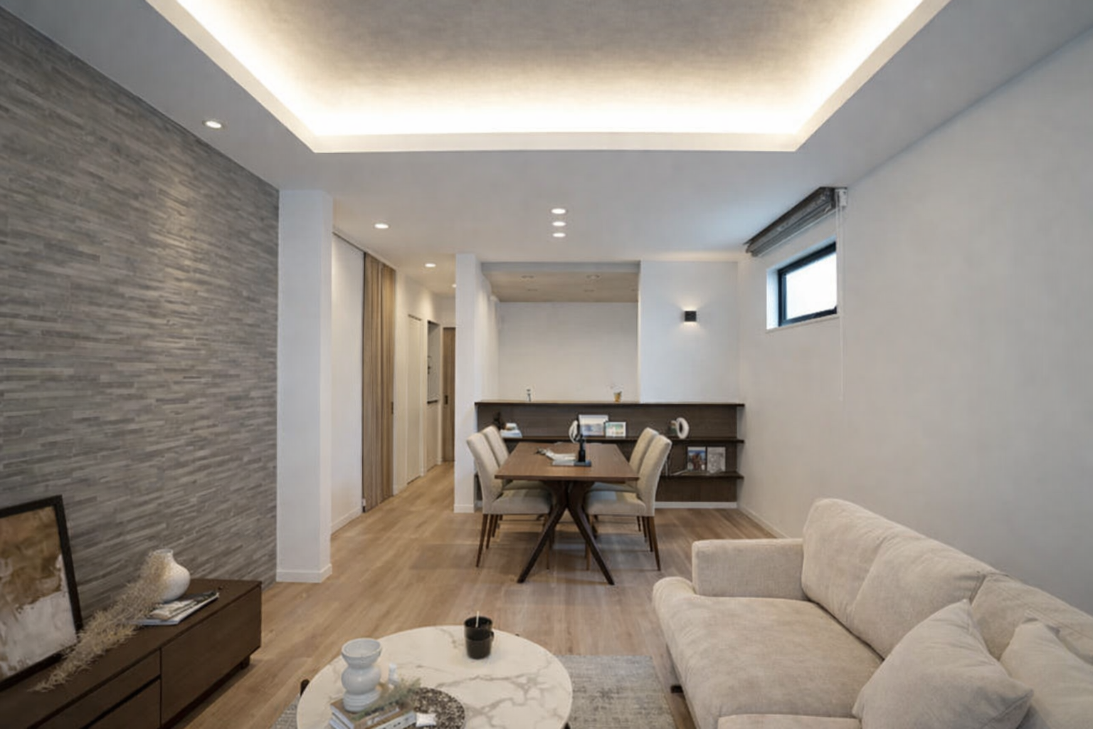 T-2／リビングダイニング